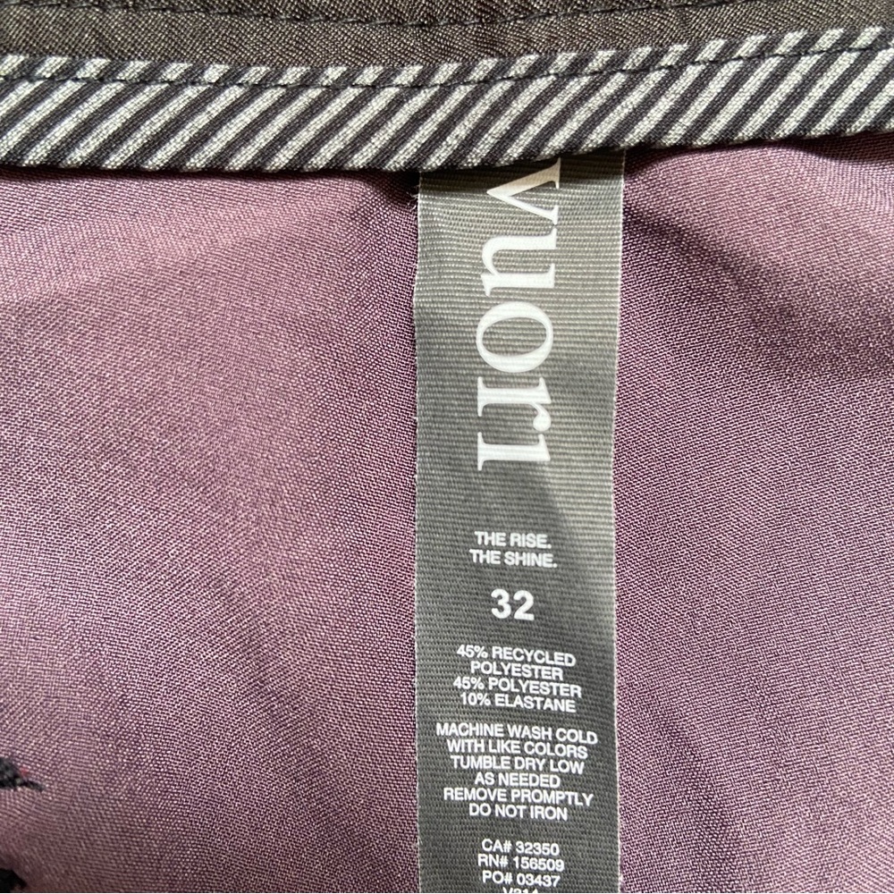 Vuori Men’s Logo Purple Drawstring Shorts Size 32 - Picture 12 of 12